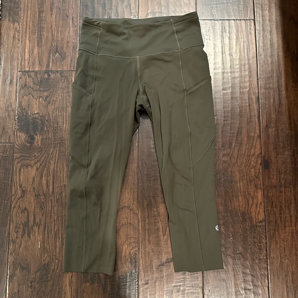 Lululemon 23” Fast Free High Rise Leggings Green - Size 6